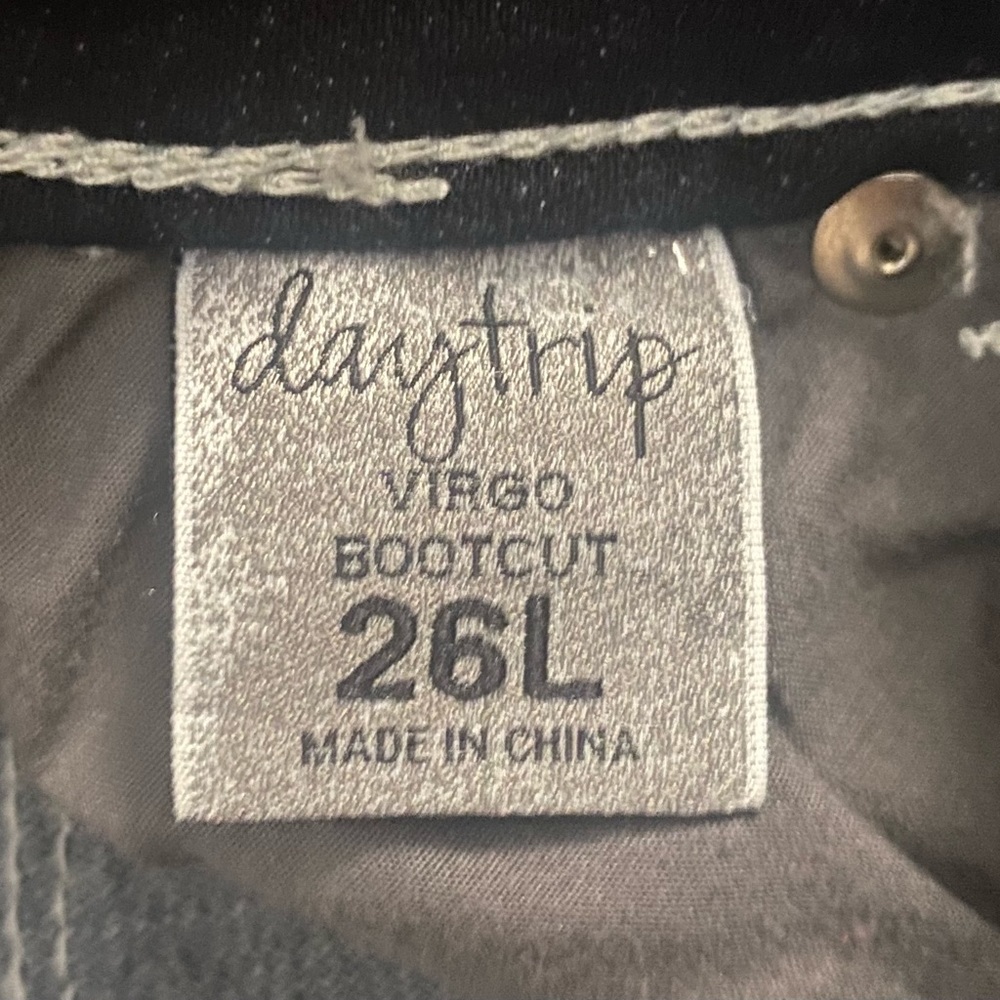 BUCKLE DAY TRIP VIRGO BOOT CUT  BLUE/Black super dark wash 26 LONG 34’length - Picture 6 of 6
